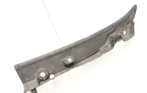 Peugeot Boxer Wiper trim 1306178070