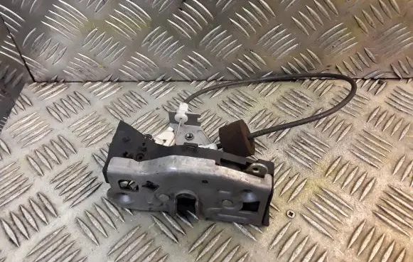 Mercedes-Benz A W168 Coupe door lock (next to the handle) 1687202135 A1687202135