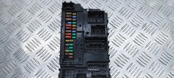Ford Mondeo MK V BSM Control unit HU5T15604 HU5T15604CFE