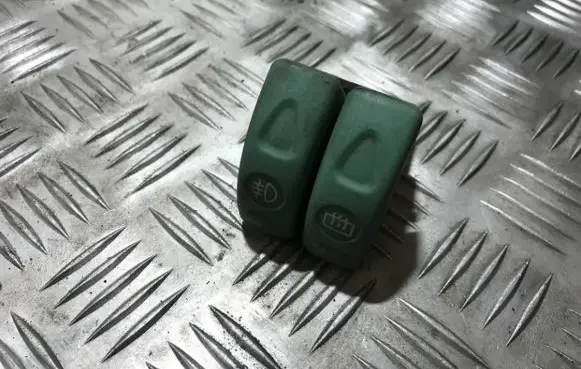 Fog light switch