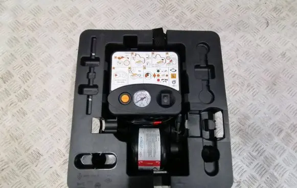 Renault Captur II Tool set 997506836r 140290F