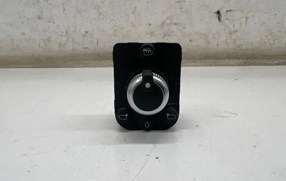 Audi Q3 F3 Wing mirror switch 4M0959565S