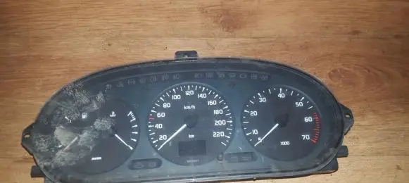 Renault Megane I Speedometer (instrument cluster) 7700847782