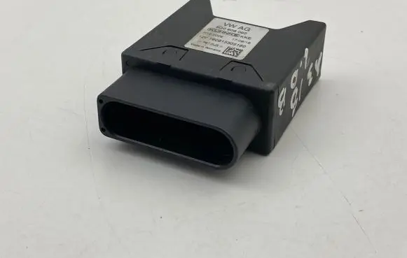 Audi A3 S3 8V Fuel injection pump control unit/module 5Q0906093 H100009 160915305160