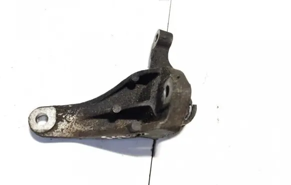 Volvo V50 Engine mounting bracket 3m516p093ae