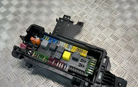 Mercedes-Benz GLE (W166 - C292) Fuse module A1660080799