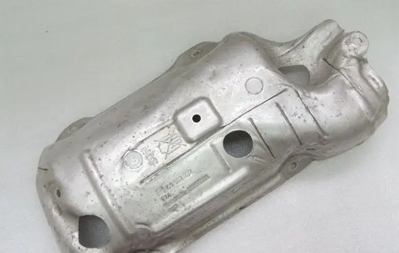 Opel Zafira C Exhaust heat shield 55562332 855458
