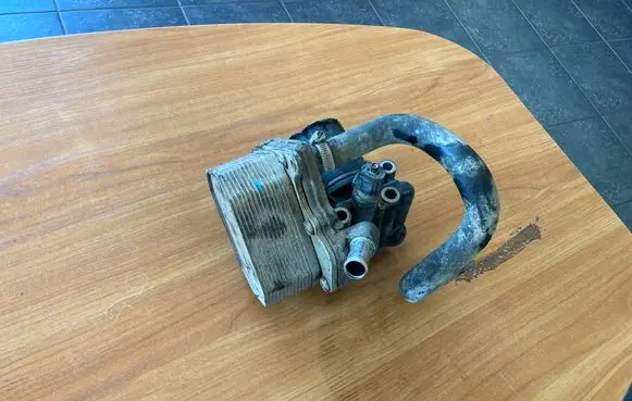 Citroen Jumper Oil filter mounting bracket