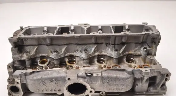 Citroen DS3 Engine head 9684487210