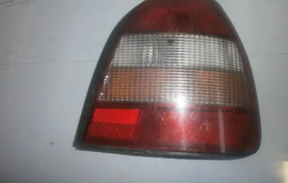 Nissan Sunny Rear/tail lights 2205332