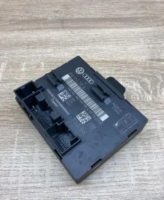 Audi A4 S4 B8 8K Door control unit/module 8K0959795A