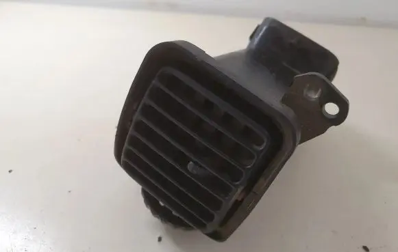 Toyota Land Cruiser (HDJ90) Dash center air vent grill 6556410070