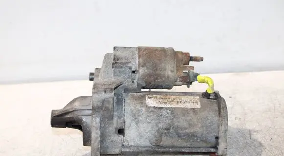 Volvo V70 Starter motor 30659478