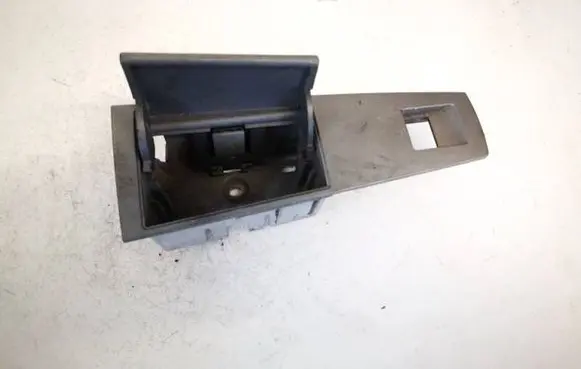 BMW 7 E65 E66 Car ashtray 7024489 100014311