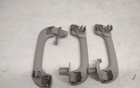 Renault Fluence A set of handles for the ceiling 