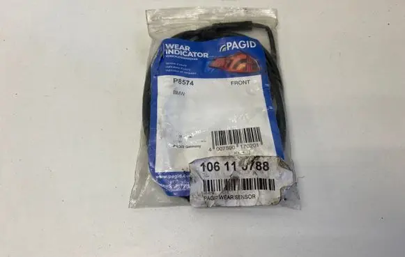BMW 5 F10 F11 Brake pads wear sensor 