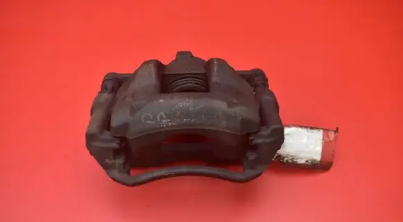 Toyota Auris E180 Front brake caliper
