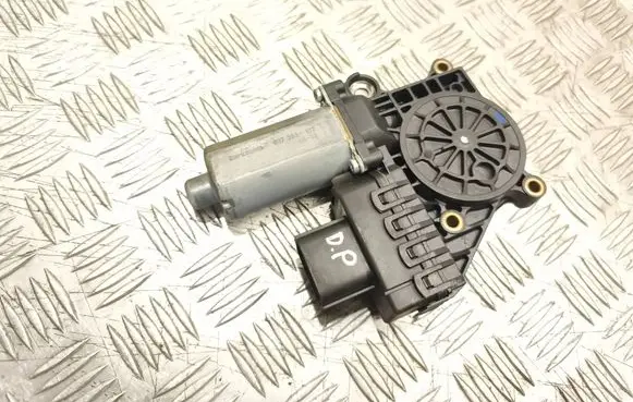 Ford Mustang V Front door window regulator motor 2424001468