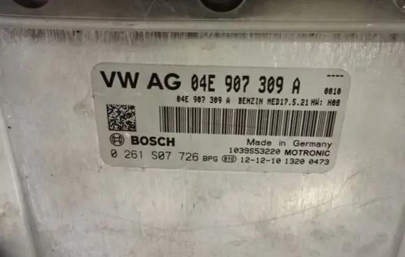Volkswagen Golf VII Engine control unit/module 04E907309A