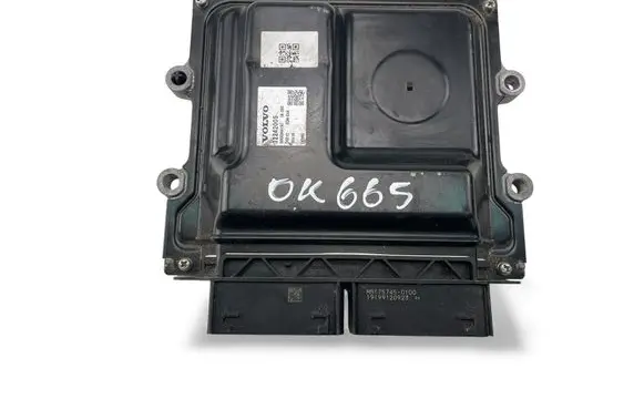 Volvo S90, V90 Engine control unit/module ECU 32242005