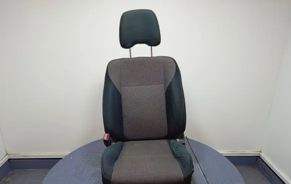Subaru Forester SG Front driver seat 