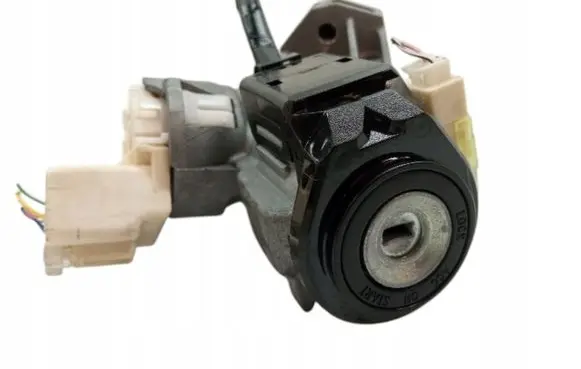 Toyota Yaris Ignition lock