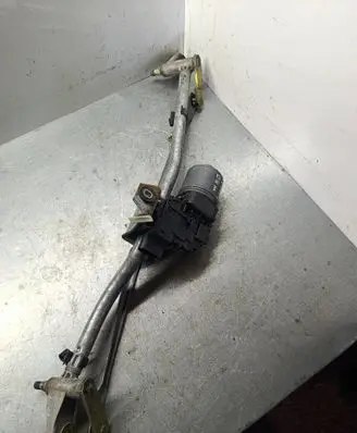 Audi A4 S4 B6 8E 8H Front wiper linkage and motor 8e1955119
