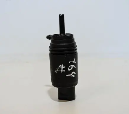 BMW 1 F20 F21 Windscreen/windshield washer pump 7345844