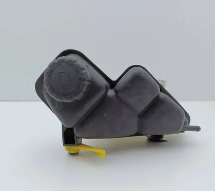 Mercedes-Benz A W168 Coolant expansion tank/reservoir 1685000249