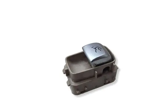 Mercedes-Benz S W222 Tailgate opening switch A2229051604