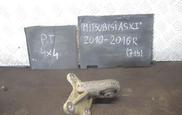 Mitsubishi ASX Rear differential/diff mount bracket 3517A003