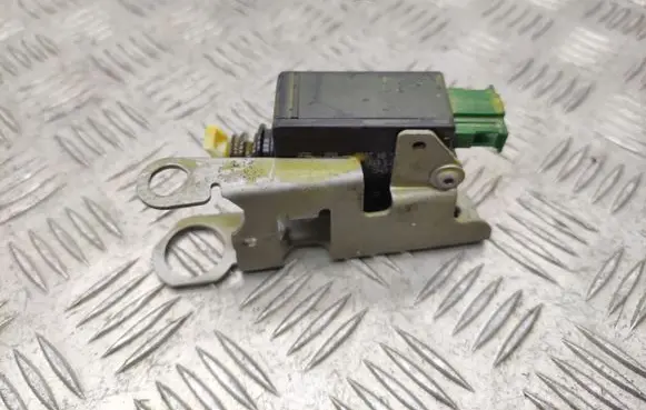 Land Rover Discovery 3 - LR3 Central locking motor 
