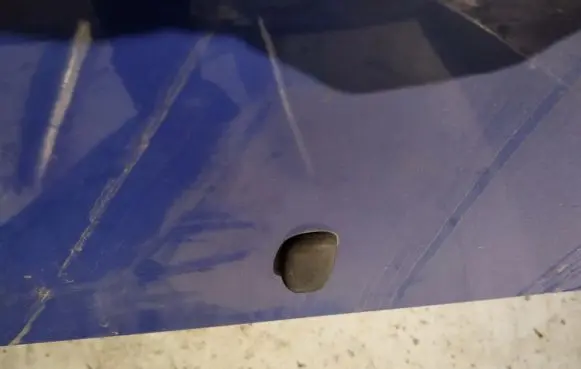 Ford Focus Windshield washer spray nozzle 