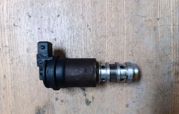 BMW 3 E46 Camshaft vanos timing valve 1707323