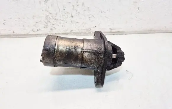Opel Zafira B Starter motor 8980147431