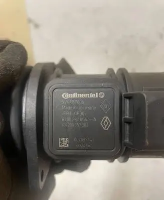 Renault Clio II Mass air flow meter 5WK97006 H8200357204 007039441