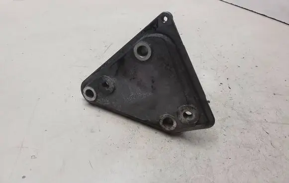 Opel Zafira B Other engine bay part