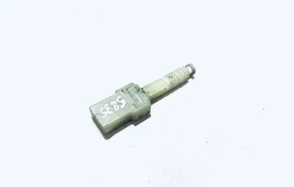 Audi A6 S6 C4 4A Brake pedal sensor switch 443945515