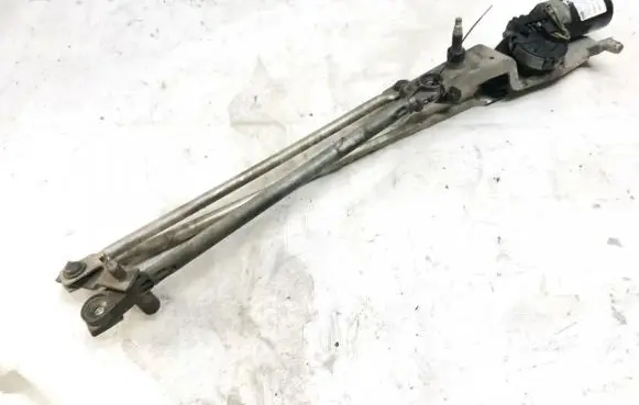 Ford Focus Front wiper linkage and motor 084323