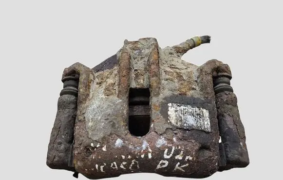 Citroen Xsara Picasso Front brake caliper