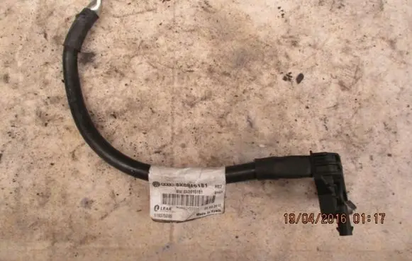 Volkswagen Golf VII Negative earth cable (battery) AUDI8X0915181
