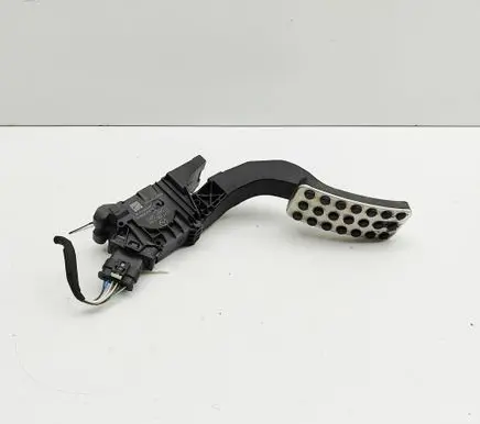 Mercedes-Benz GLB x247 Accelerator throttle pedal A1773002100