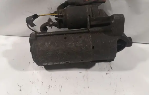 Renault Trafic I Starter motor D7R34