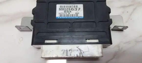 Mitsubishi Pajero Gearbox control unit/module MR528637