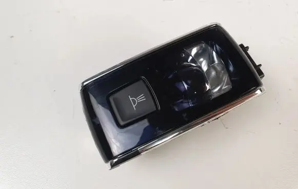 Peugeot 508 Rear seat light