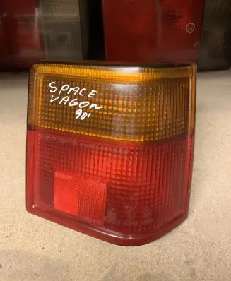 Mitsubishi Space Wagon Rear/tail lights 0437110