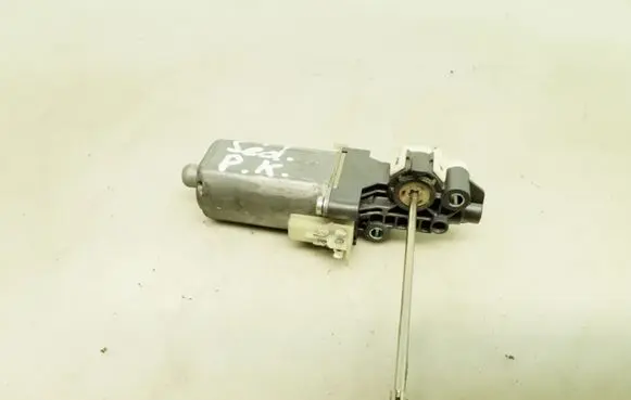 BMW 6 E63 E64 Seat adjustment motor 0390201928