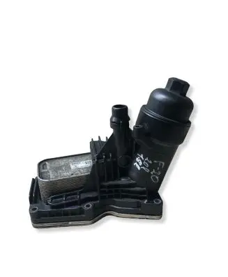 BMW 1 F20 F21 Oil filter mounting bracket 70377354 8507626