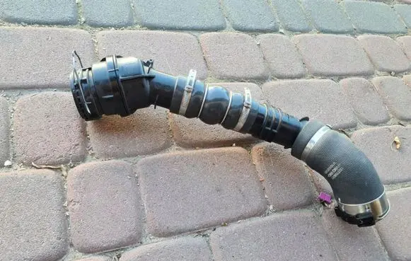 Renault Captur II Intercooler hose/pipe 144607512R