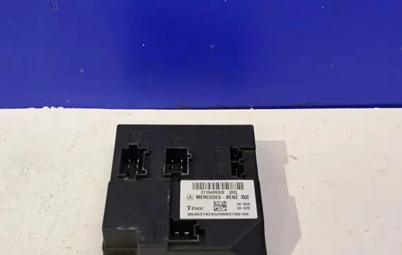Mercedes-Benz E W211 Central body control module 2115455332